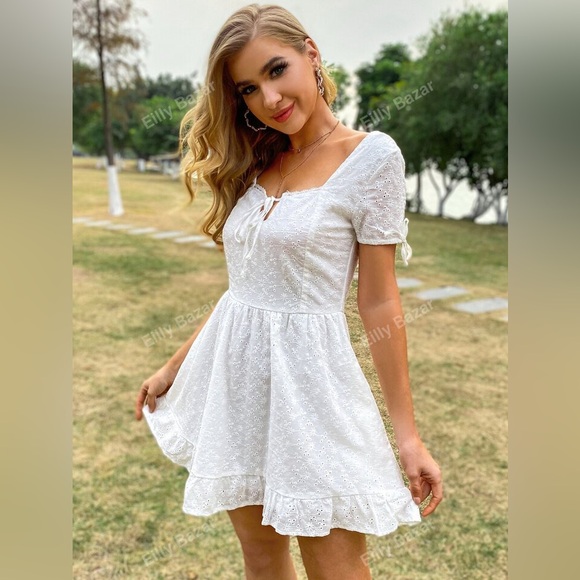 Cotton Eyelet Ruffle hem Dress - Picture 2 of 13